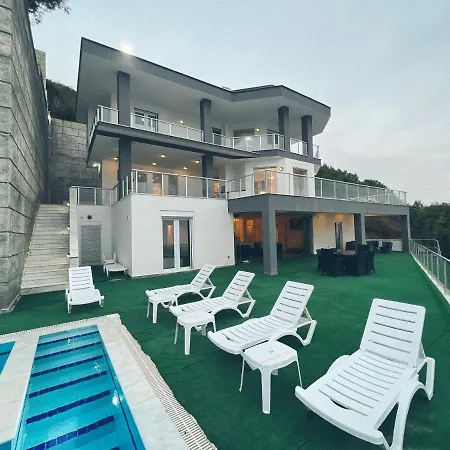 Business & Relax In Alanya, Privacy, Pool, 3 Floors, Top-class